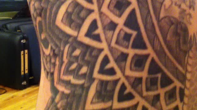 A little moving image of Guy's rib tattoo